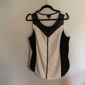 Colorblocked Sleeveless Top